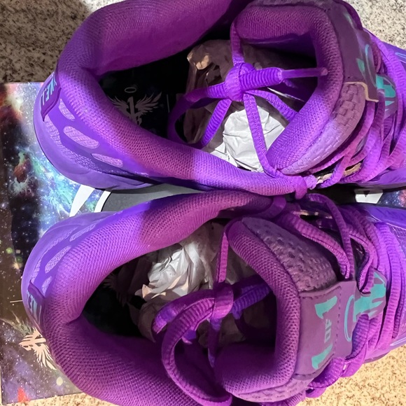 Melo Puma’s, very clean worn once or twice I’m asking $200 obo. Ds is 350-400 - Picture 2 of 7